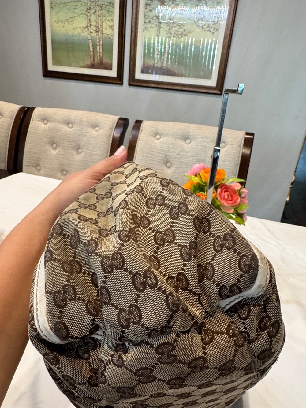 Authentic Gucci Brown GG Canvas Shoulder Hobo with White Trim - Picture 4 of 13